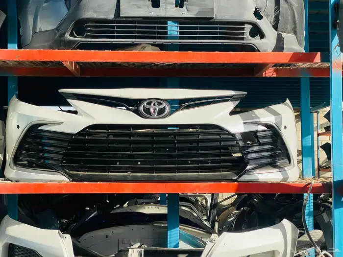 صدام كامري 2018 إلى 2025 0