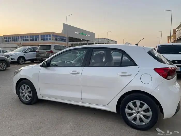 كيا ريو موديل 2019 هاتشباك ثاني مالك 5