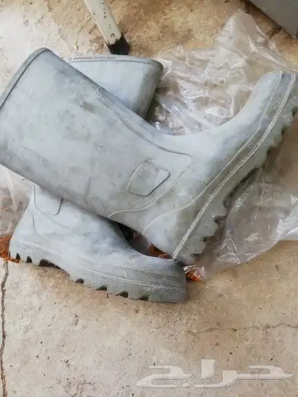 حذاء سفتي فرنسي جديد 0