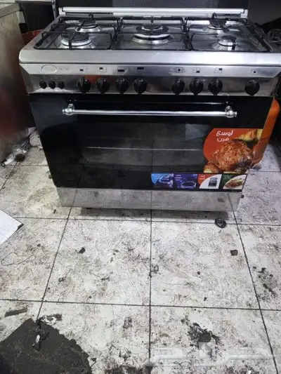 افران غاز شبه جديده ليس بها اي عيوب حالتها ممتازه ومعهاضمان 6