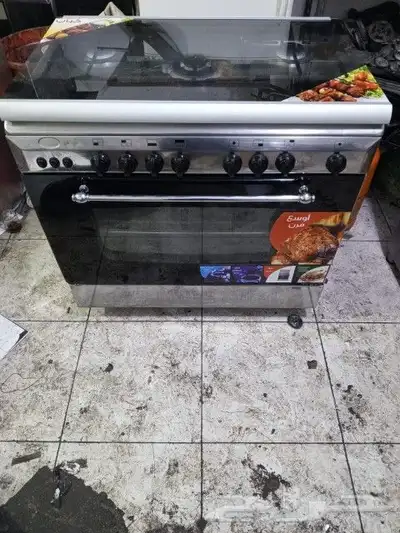 افران غاز شبه جديده ليس بها اي عيوب حالتها ممتازه ومعهاضمان 5