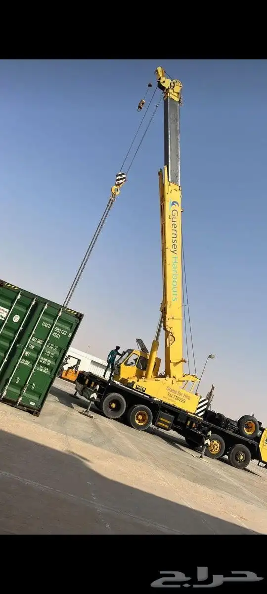 كرين للايجار الرياض وخارج الرياض يومي شهري كرين 200طن كرين 3