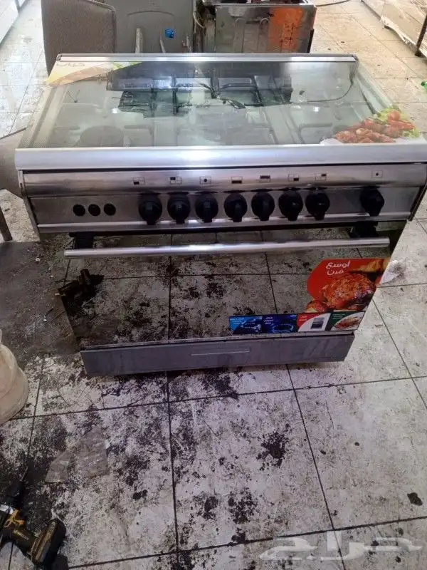 افران غاز شبه جديده ليس بها اي عيوب حالتها ممتازه ومعهاضمان 2