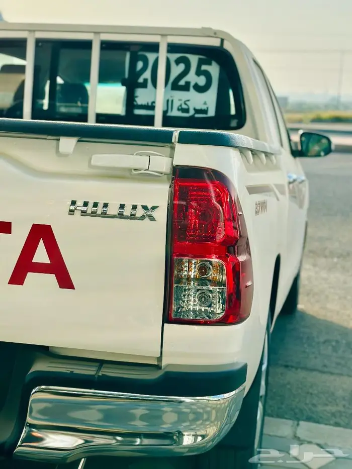 هايلكس غمارتين بنزين توماتيك خليجي 2025 4