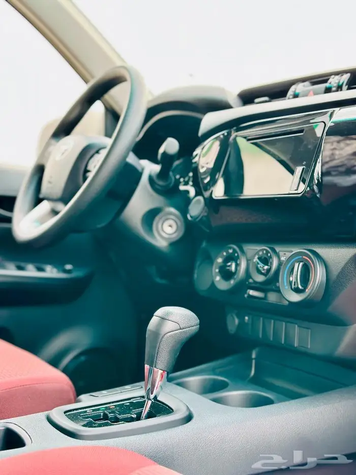 هايلكس غمارتين بنزين توماتيك خليجي 2025 6