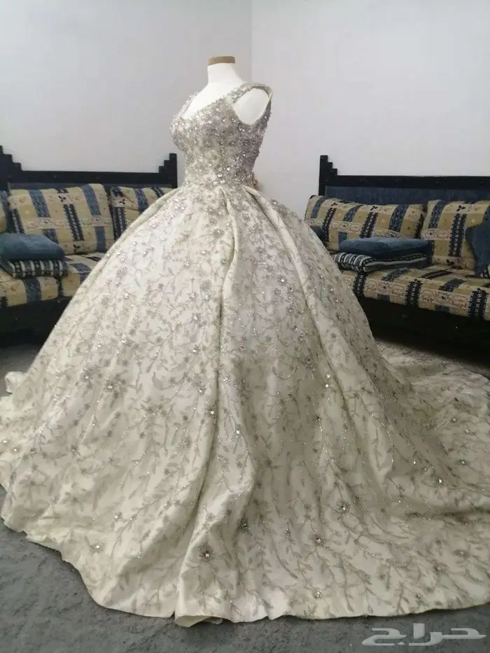 خصومات العيد  فساتين زفة عروس بأسعار مميزة للبيع أو الإيجار 11