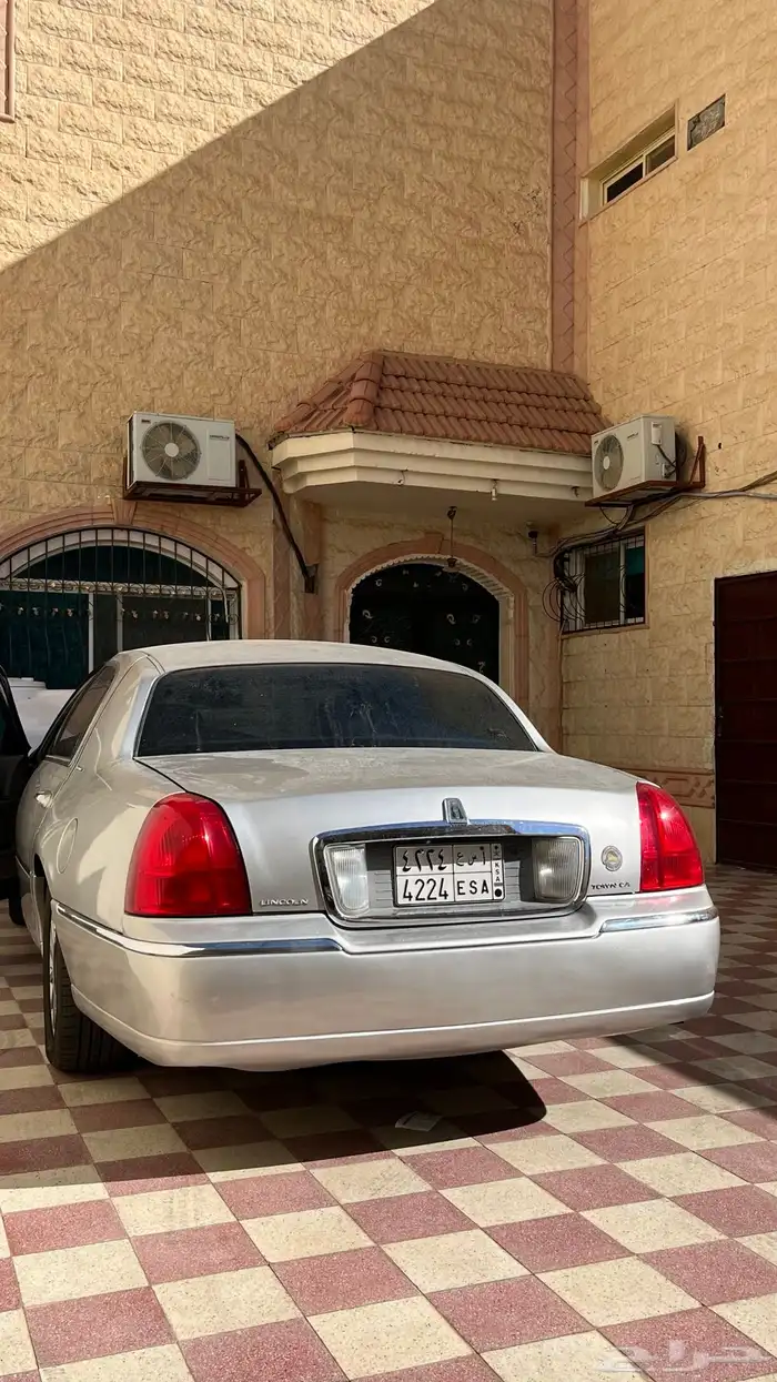 تاون كار للبيع 2003 12