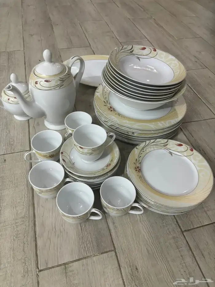 طقم عشاء 8 اشخاص 1