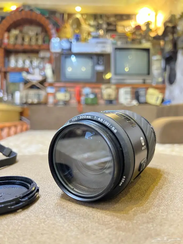 عدسة موليتا SONY نظيفة جدا  يابانية 0
