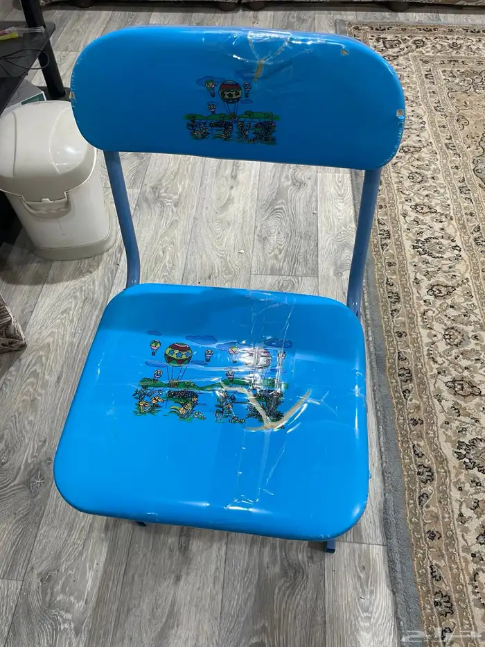 طاوله مع كرسي (مدرسية) 0