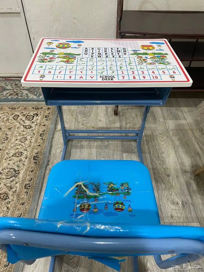 طاوله مع كرسي (مدرسية) 1