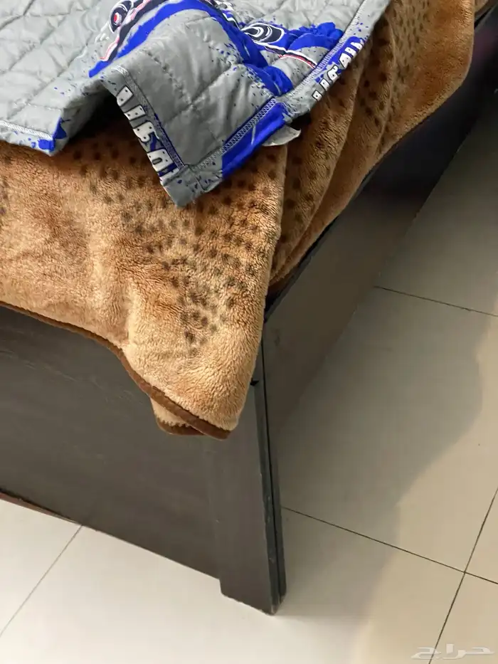 سرير نفر ونص 1