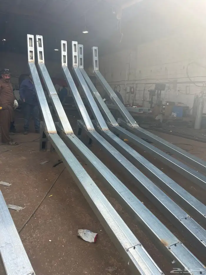 اعمده وانارة 10