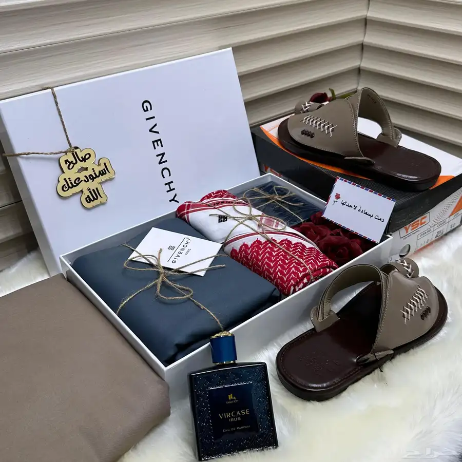 اطقم رجالي ماركة جيفنشي 6