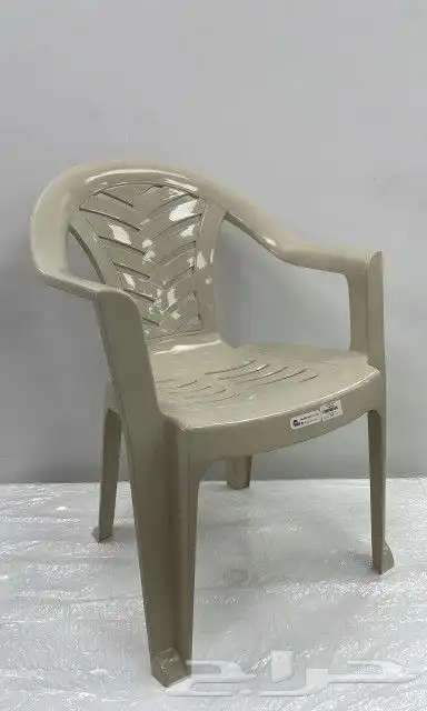 كراسي بلاستيك 46