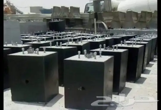 حواجز خرسانية مناهيل قواعد كهربا 8