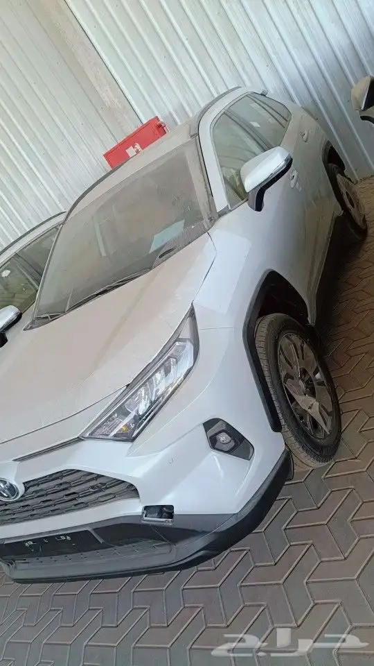 تويوتا راف فور XLE بنزين 2024 1