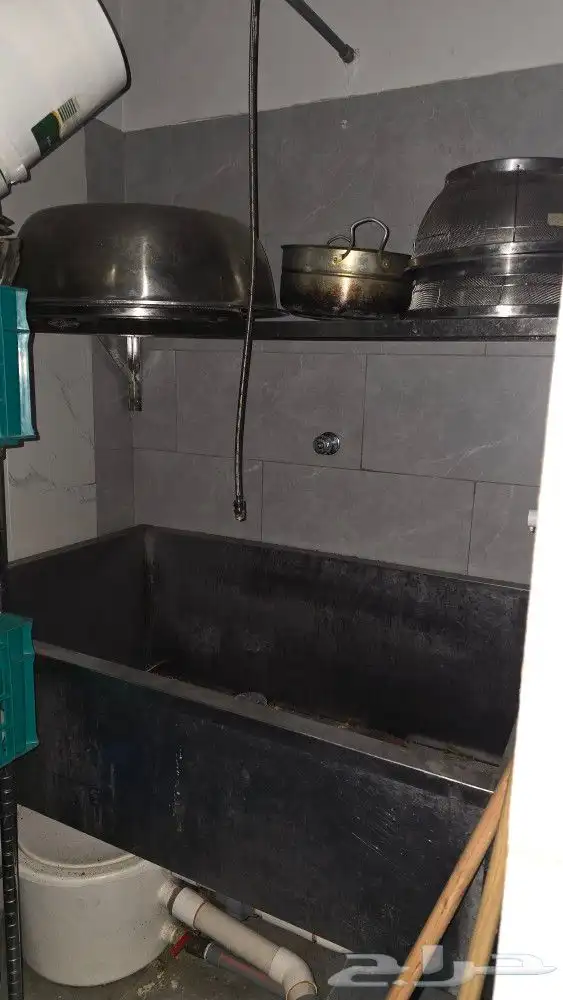 محل للتقبيل في ممشى الهجرة 9