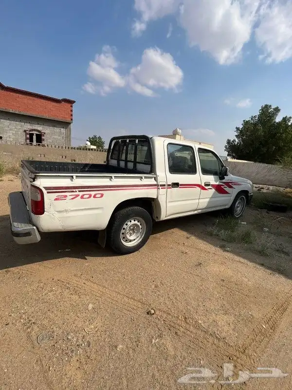 هايلوكس 2000 1