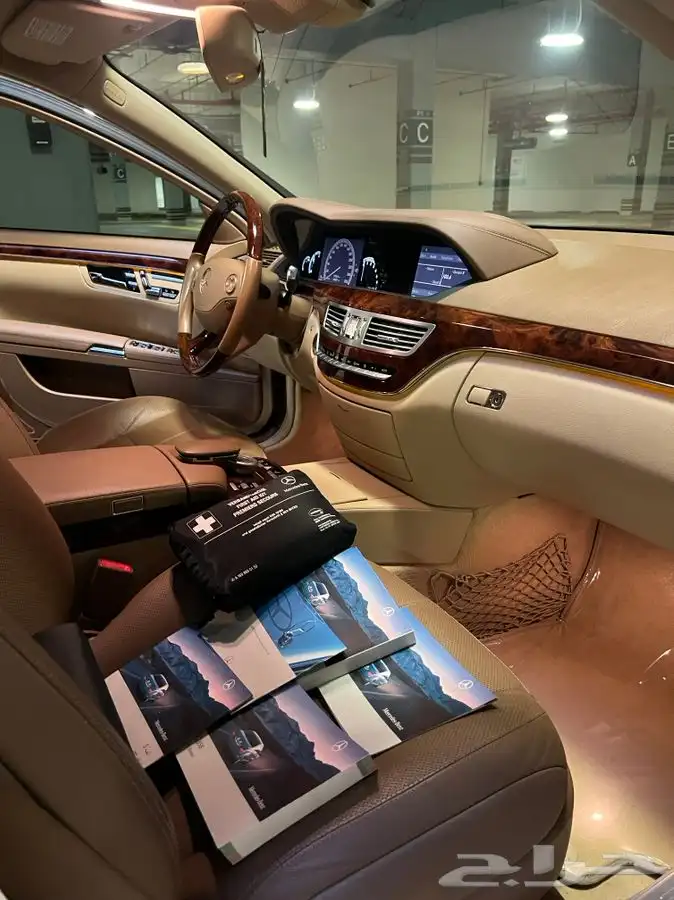 مخزن مرسيدس بانوراما 350 مواصفات500 عداد 83 الف فقط اجفالي 33