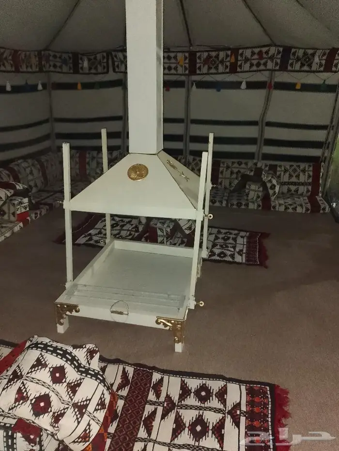 بيوت شعر أبيض بكج كامل ويوجد حمامات متنقلة مشبات نار 2