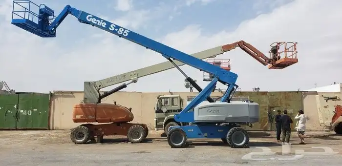 سيزر لفت مان لفت رافعات شوكية كرينات للإيجار يومي اسبوعي شهر 39