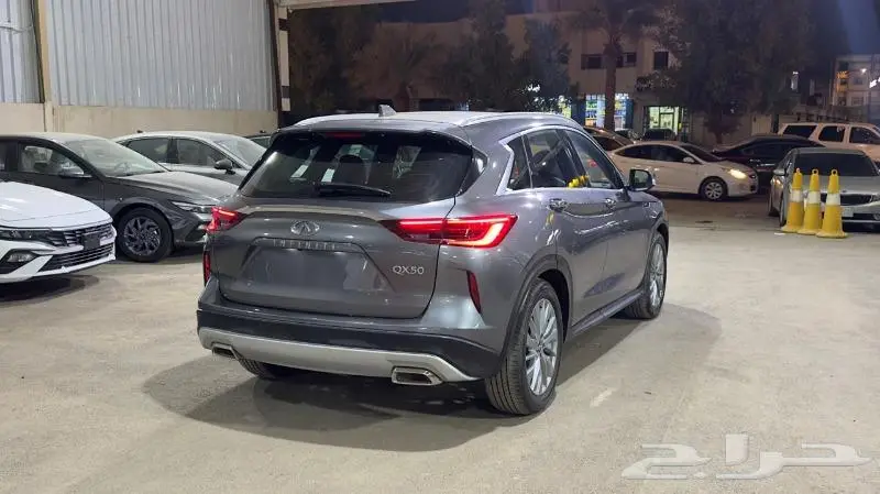 انفنتي QX50 موديل 2023 مكينة 2.0 ستاندر بقسط 1511 ريال 6