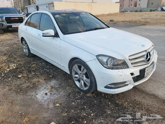 مرسيدس C200 2014 2