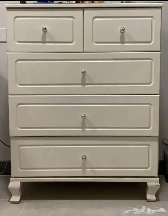 خزانة ملابس 0