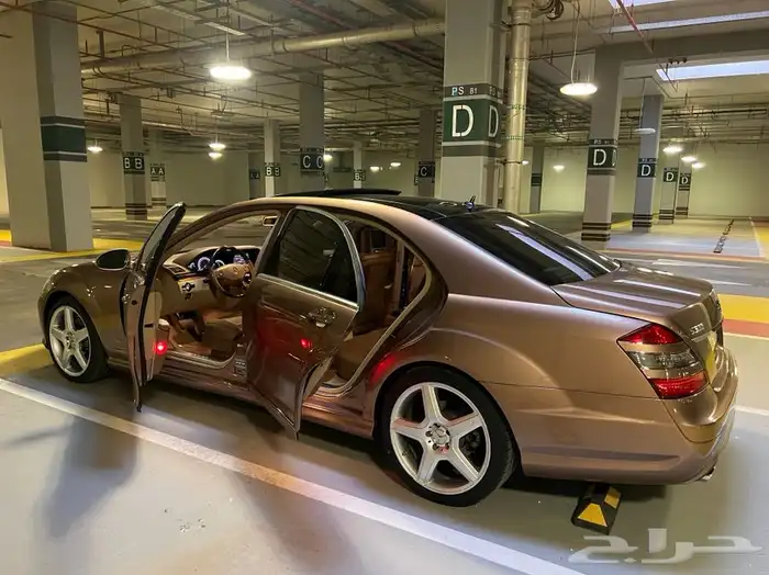 مخزن مرسيدس بانوراما 350 مواصفات500 عداد 83 الف فقط اجفالي 12