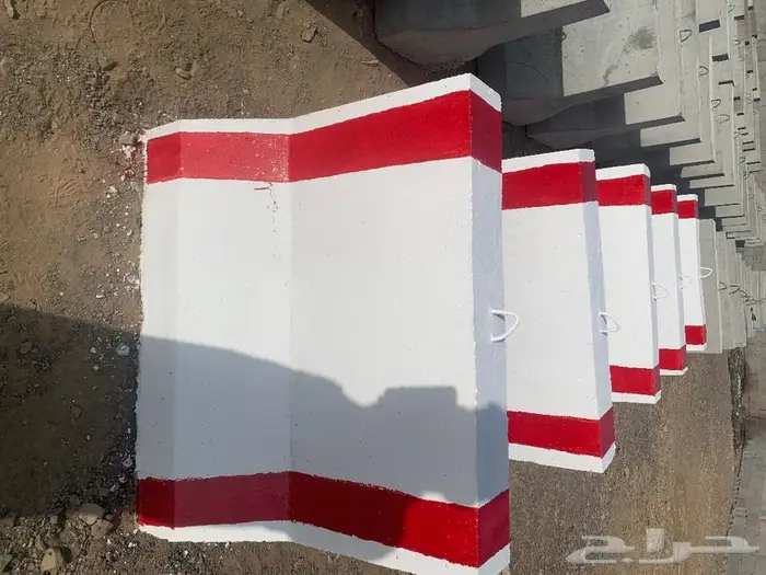 قواعد اناره وحواجز خرسانيه سفتي نيوجيرسي صبات مصدات 1