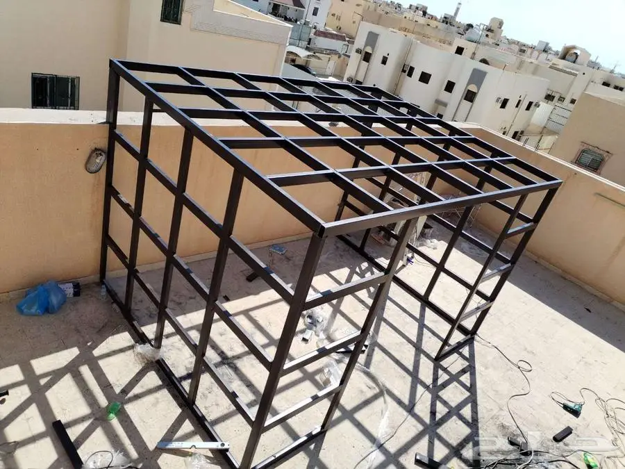 حداد مظلات سندوش بنل مظلات بي في سي 5