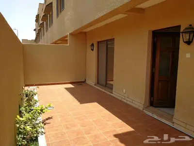 فلل فاخره (( ابحر الجنوبيه )) بمجمع سكني (كمباوند) للايجار 11