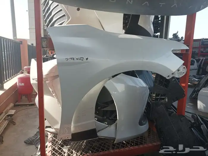 رفرف كامري هيبرد يمين 2023 1