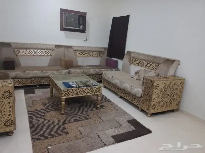 كنب للبيع نوعين. 2