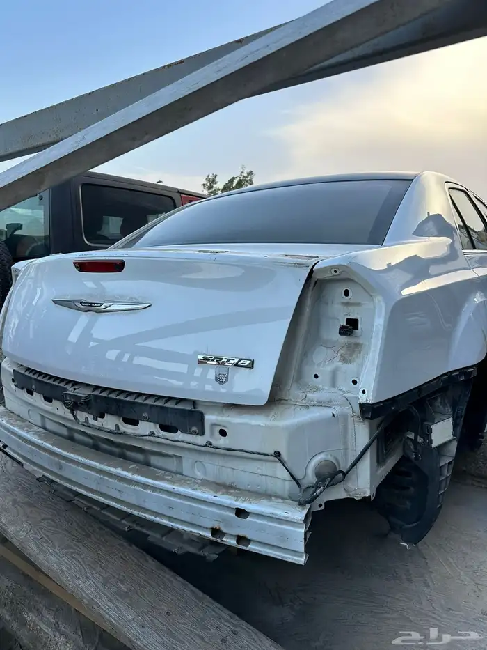 قطع بودي كرايسلر 300 1
