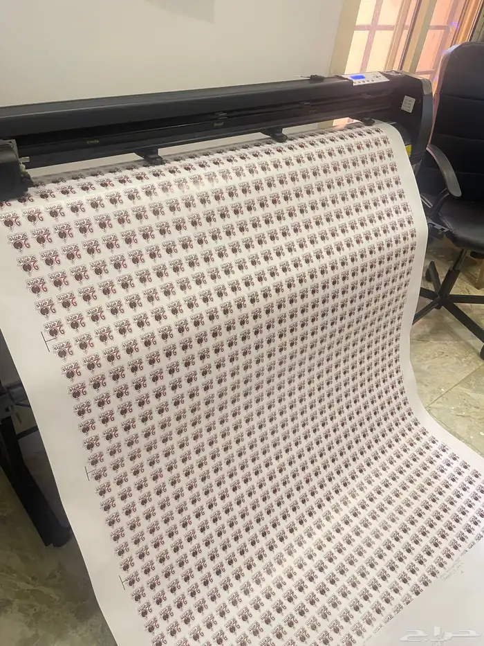 طباعة وقص استيكرات المناسبات 10