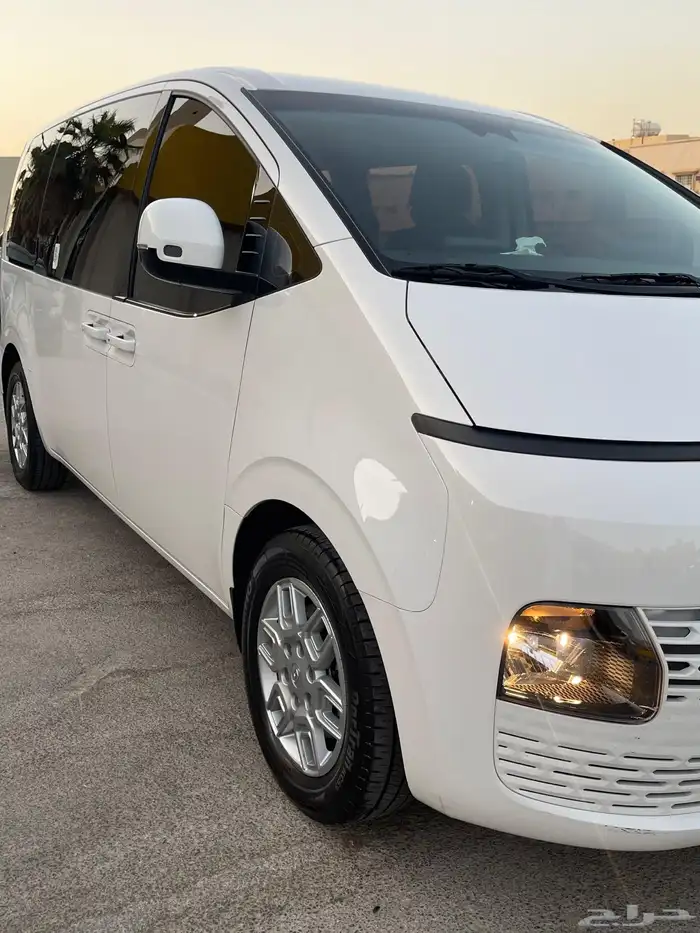 تم البيع هواندي ستاريا 2022 ديزل 8