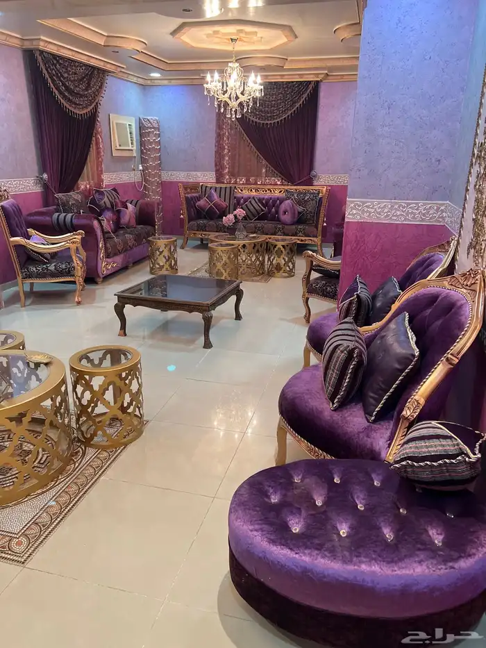 طقم كنب 12 قطعة كبير مع طاولاته مع الستائر 7