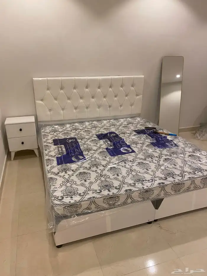 سرير حديد دورين مراتب دولاب مخدات 6
