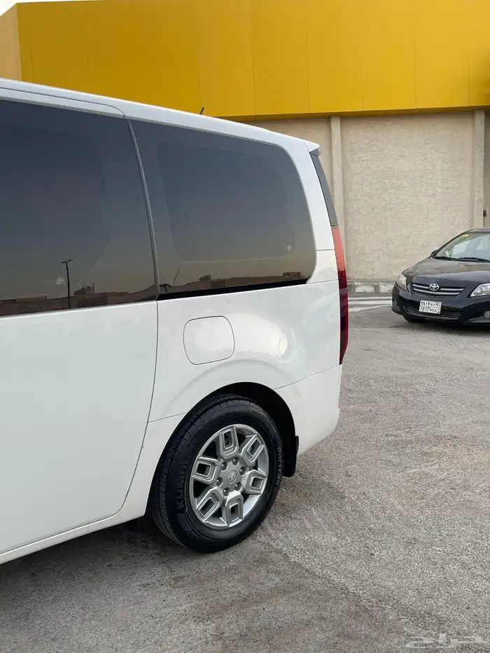 تم البيع هواندي ستاريا 2022 ديزل 3