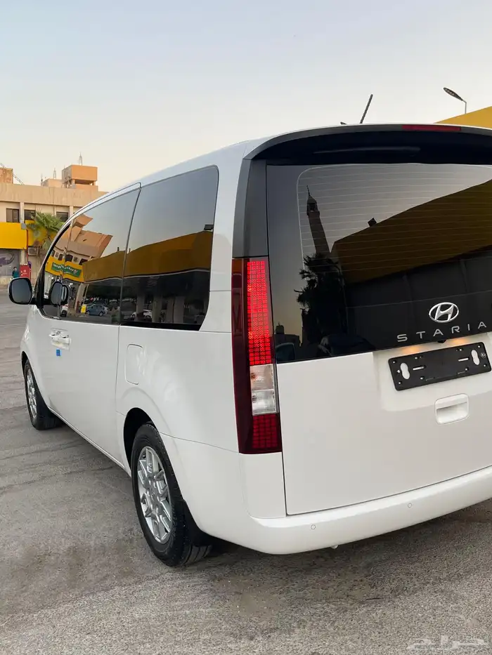 تم البيع هواندي ستاريا 2022 ديزل 4
