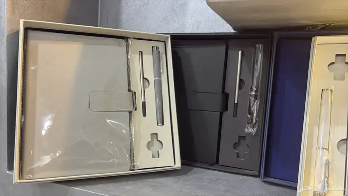 بوكس الموظف جاهز وتفصيل حسب الطلب بجميع المحتويات 2