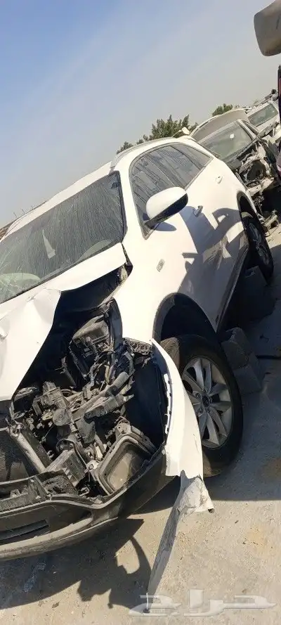 كيا سورينتو موديل 2016 مصدوم قطع غيار فقط 1