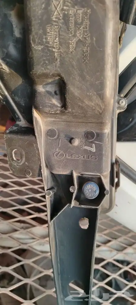 شمعات جيب لكزس 2016الى 2020اصلي وكاله اشاره متحرك وكشاف يسار 2