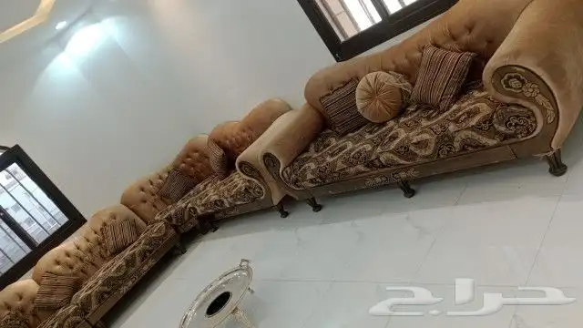 كنب 4ب6 نظيف لا حروق ولاشي للبيع ب500ريال 3