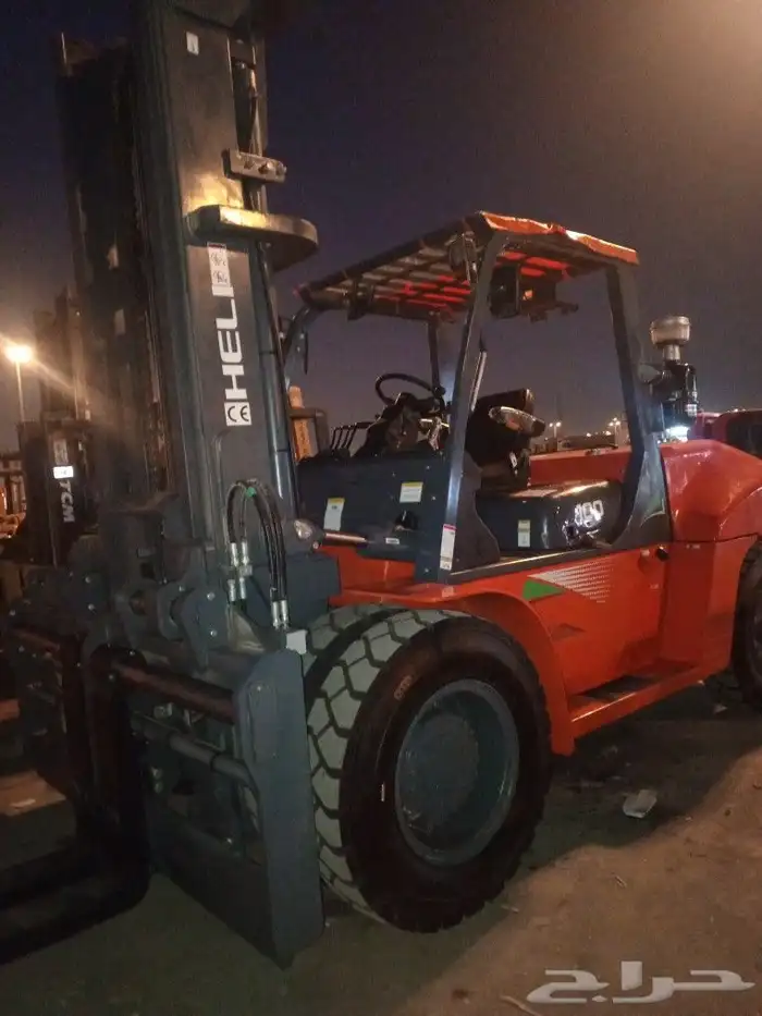رافعات شوكية فوركلفت للايجار شهري يومي مشاوير 1