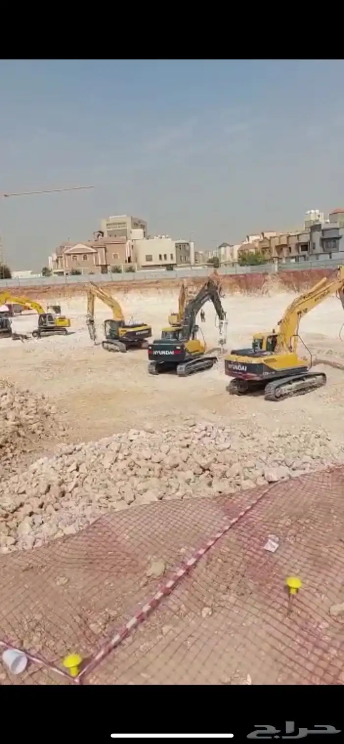 مقاول حفر ترحيل بوكلينات بوكلين للايجار 2