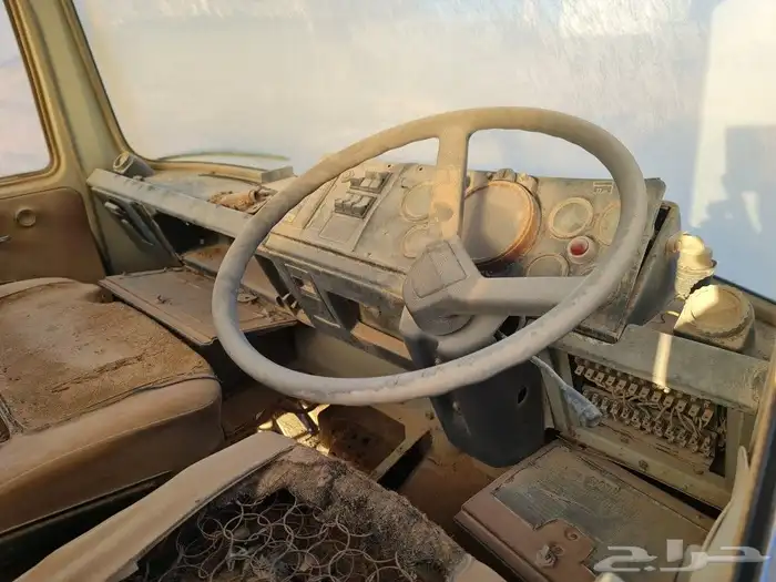 يوجد لدينا معدات للبيع 7