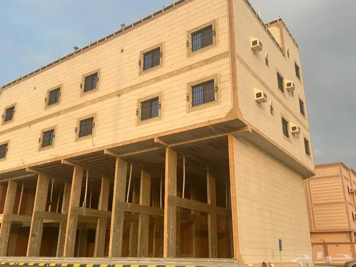مجمع سكن عمالة أومهندسين ومحلات تجارية للايجار حي( الفضيلة ) 8